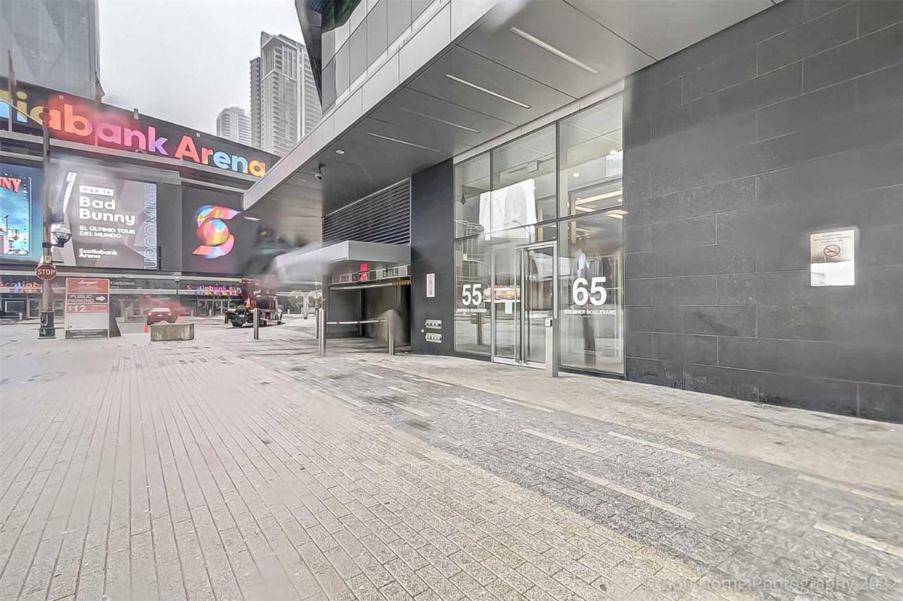 Prime Location - Stunning 2-Bdrm Condo Toronto Buitenkant foto
